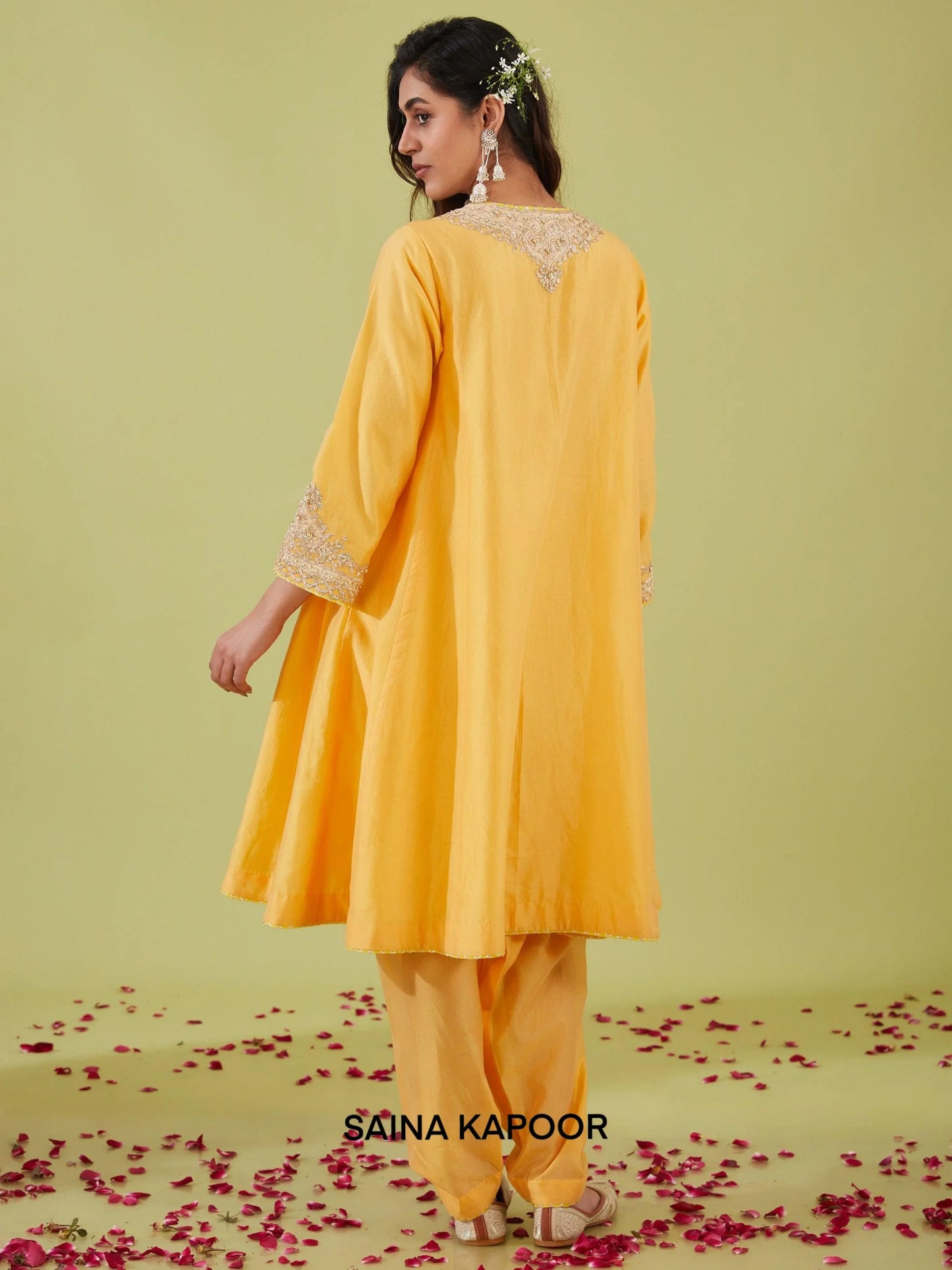 Back view of yellow Chanderi kalidar salwar suit — Saina Kapoor
