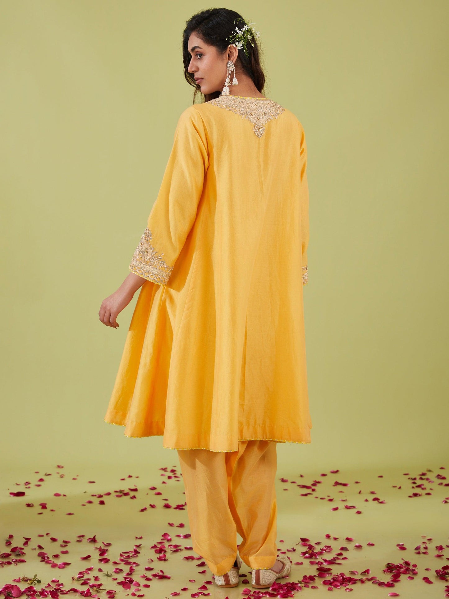 YELLOW SHORT KALIDAR KURTA WITH SALWAR AND PEACH DUPATTA - Preeti s kapoor