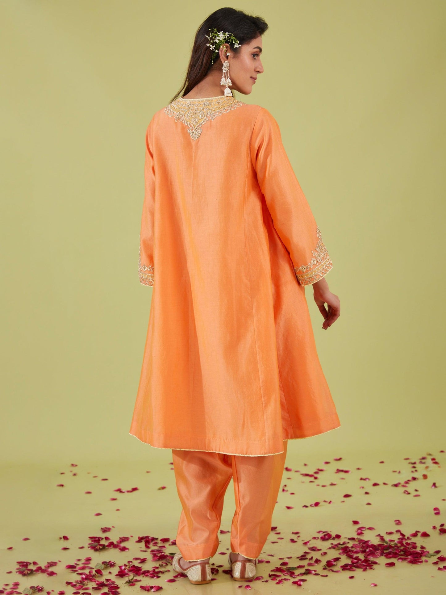 PEACH SHORT KALIDAR KURTA WITH SALWAR AND YELLOW DUPATTA - Preeti s kapoor