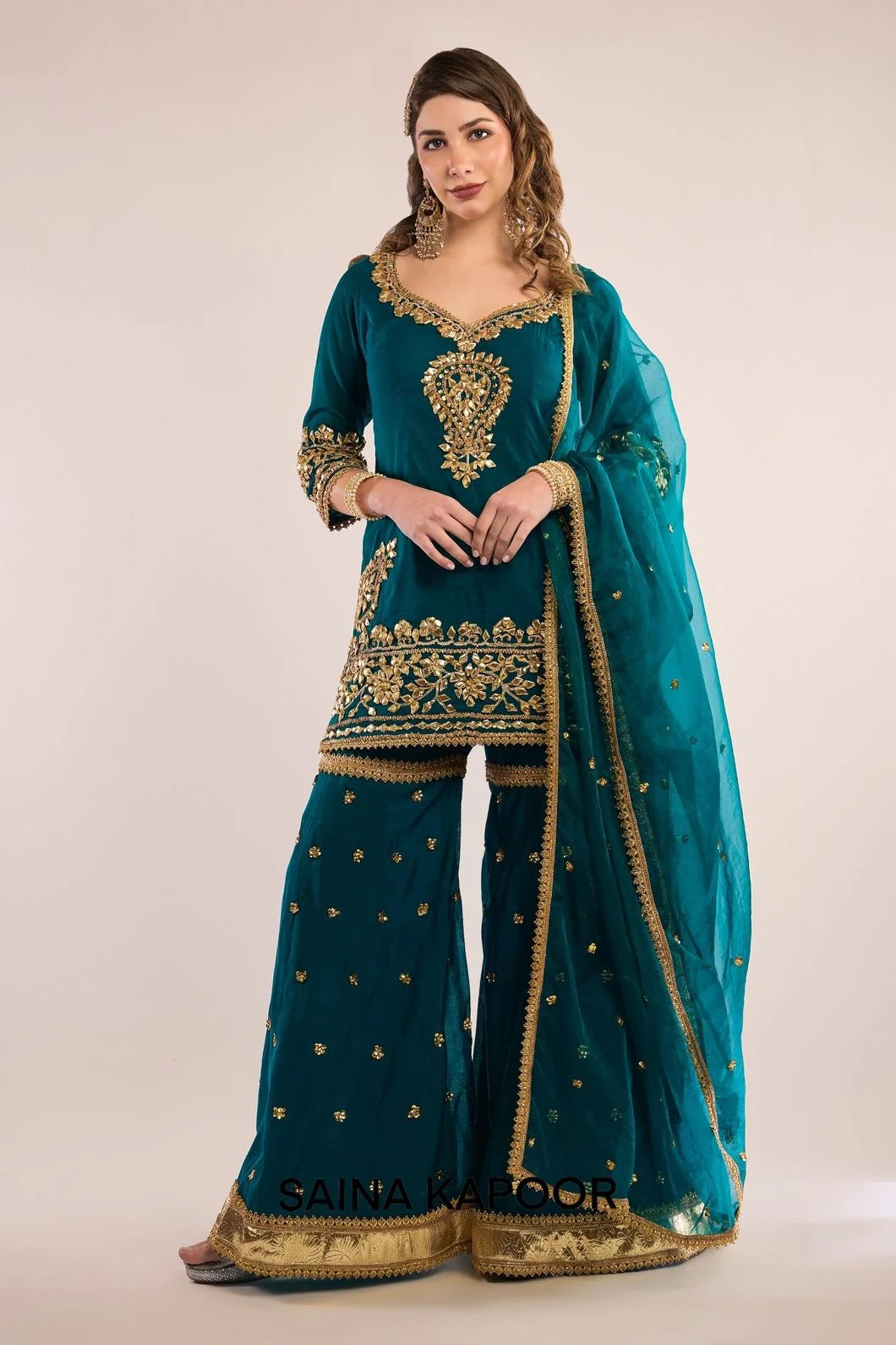 Turquoise Chanderi short kurta with gota patti embroidered sweetheart neckline & matching gharara & turquoise organza dupatta — Saina Kapoor