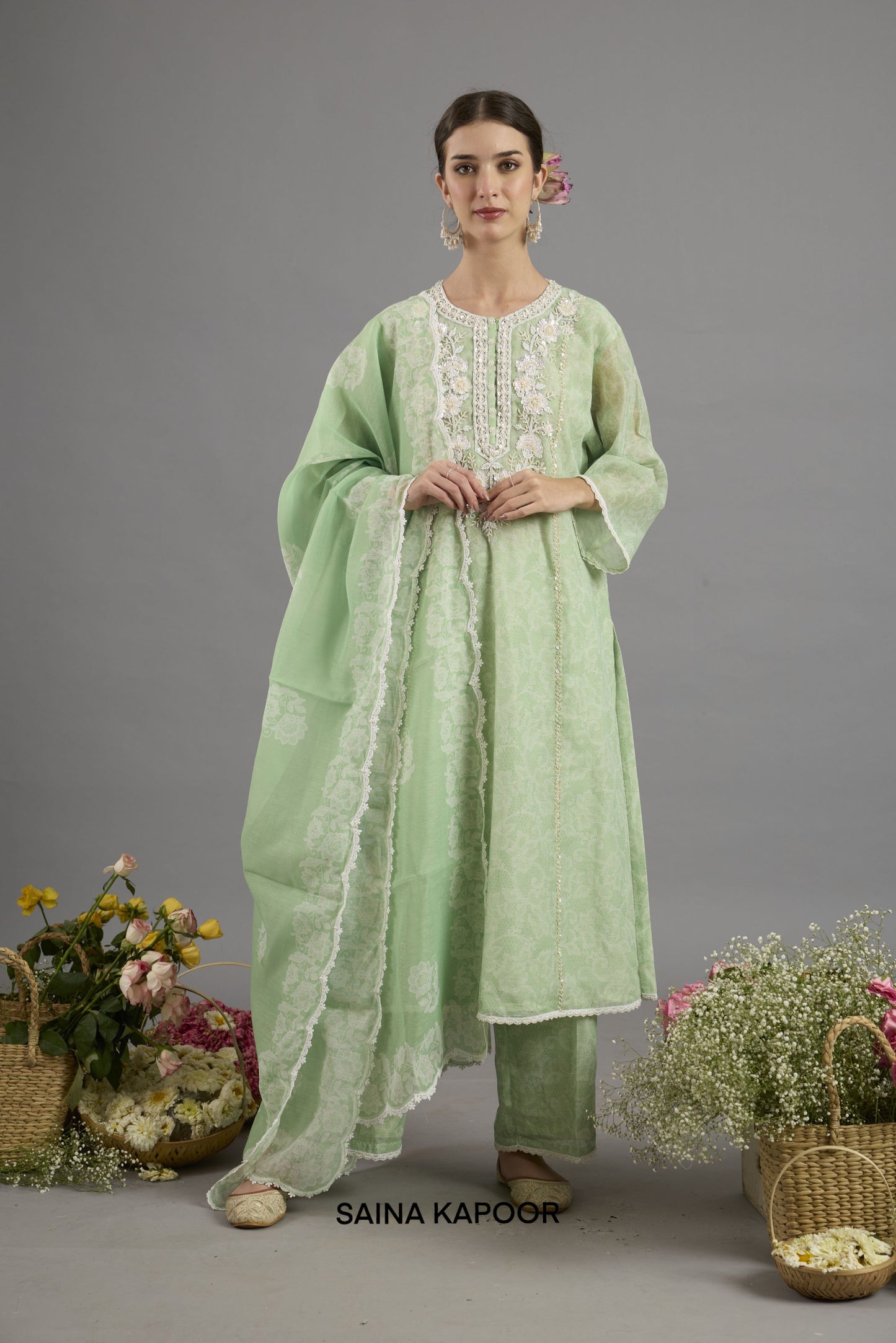 Kurta And Pant With Chanderi Dupatta - Saina Kapoor