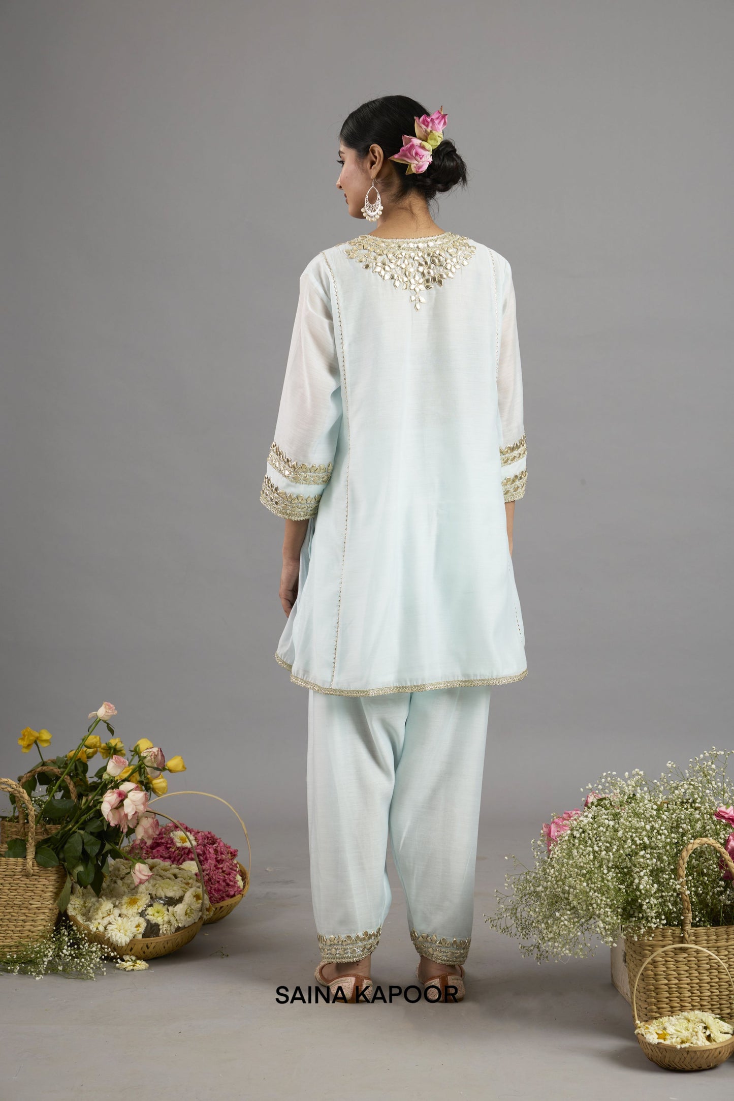 Abeer Short Kurta With Salwar And Dupatta - Saina Kapoor