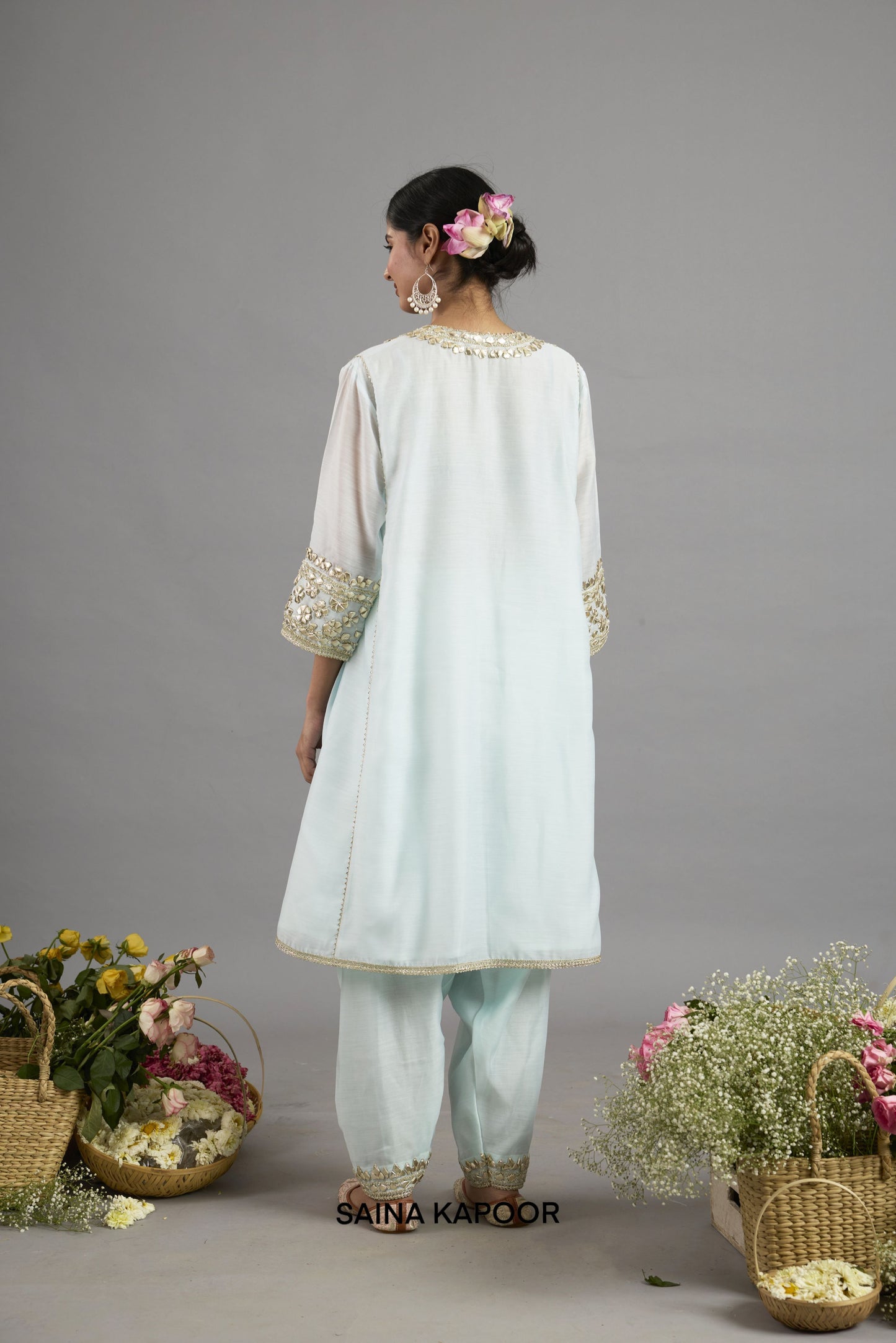Amani A Line Kurta With Salwar And Dupatta - Saina Kapoor