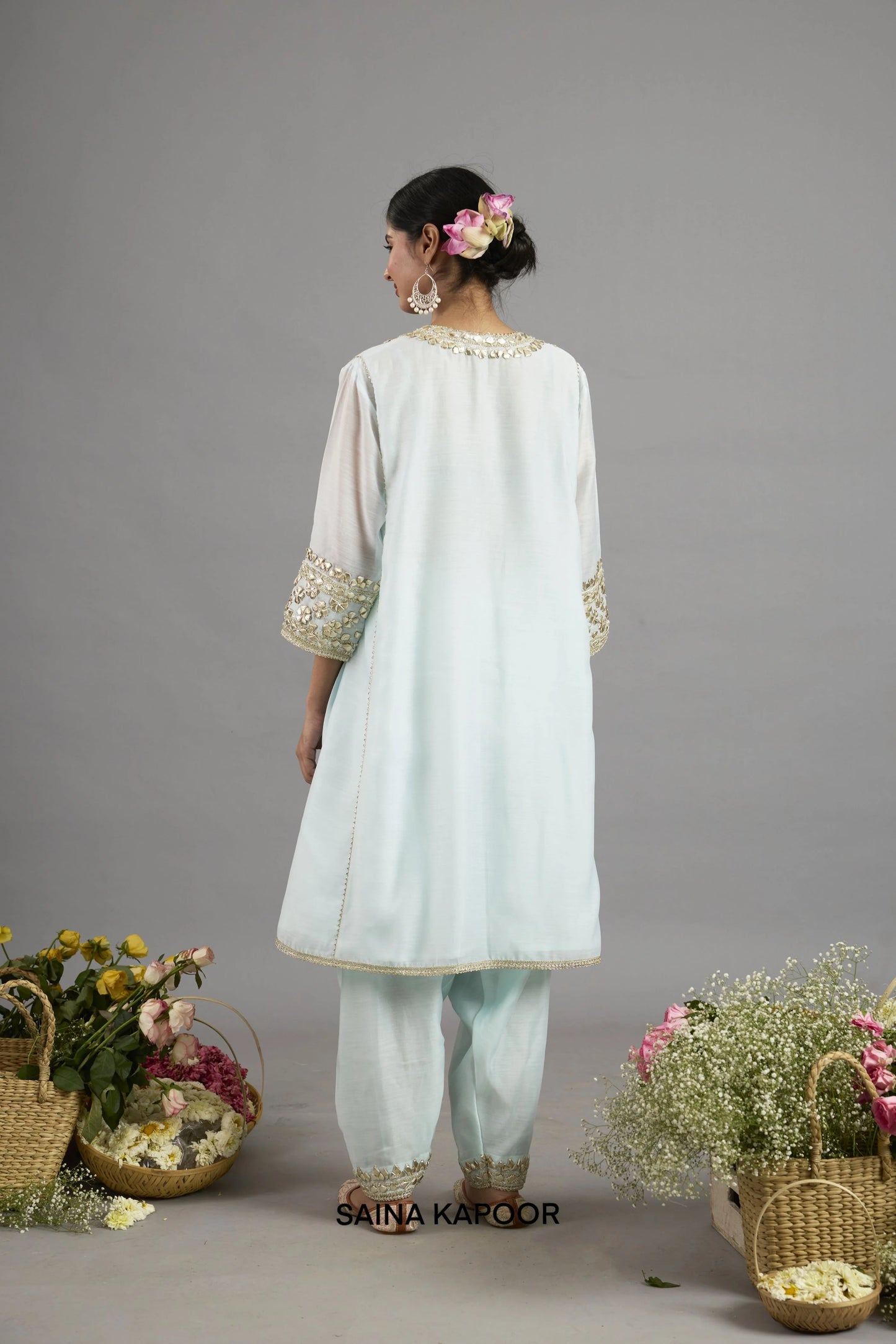 Amani kurta back view with round neckline bordered in gota patti embroidery - Saina Kapoor