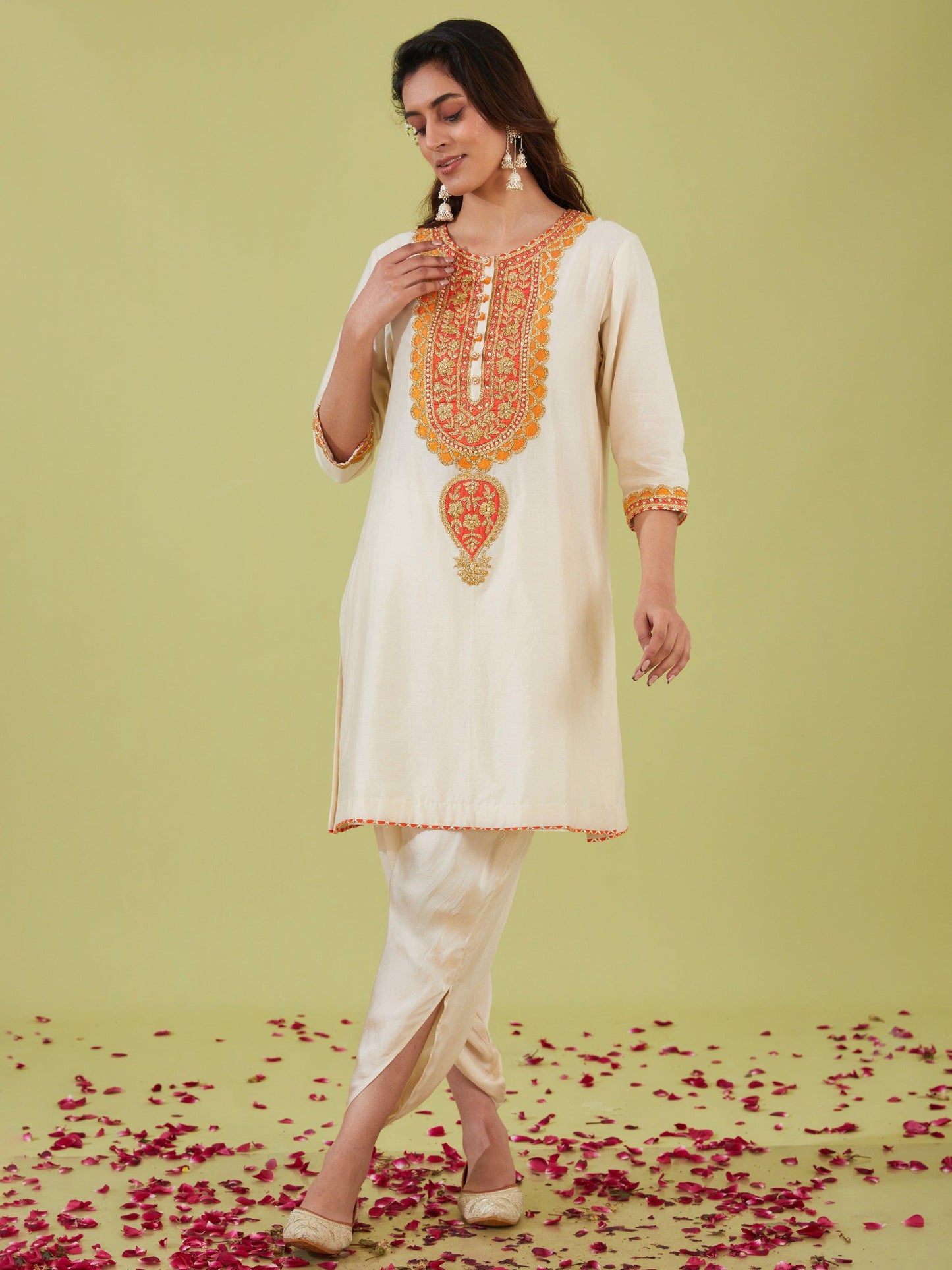 WHITE SHORT KURTA WITH PANTS - Preeti s kapoor
