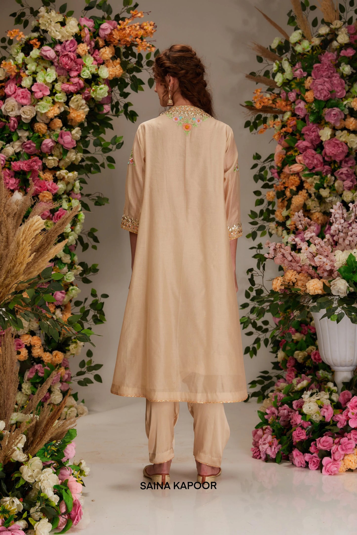 Back view of beige Chanderi long front open kurta set with organza dupatta — Saina Kapoor